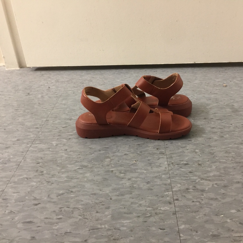 ROCKPORT TRUTECH brick orange fisherman-like sandal